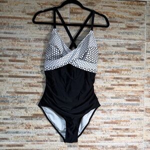Chic Black and White Criss-Cross Women Swim One Piece